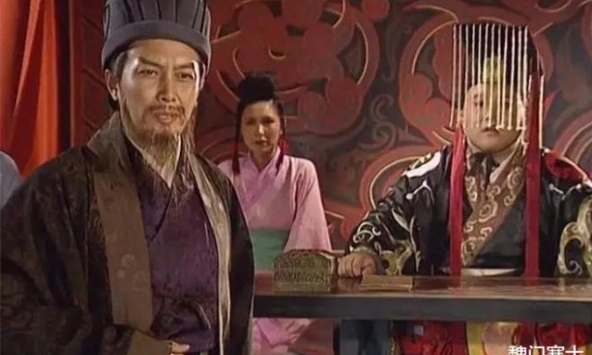 3 lần Lưu Thiện nói ít mà khiến người nghe sững lại: Gia Cát Lượng chột dạ, Tư Mã Chiêu cũng bị qua mặt