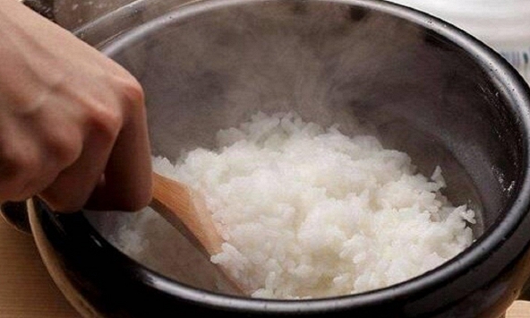 2 lỗi nấu cơm nhiều người Việt làm quen đến mức không biết là SAI 