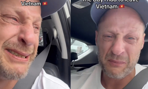 Khách Đức bật khóc nức nở: 'Cảm giác thật tồi tệ khi rời Việt Nam, tôi sẽ mua vé một chiều quay lại ngay'