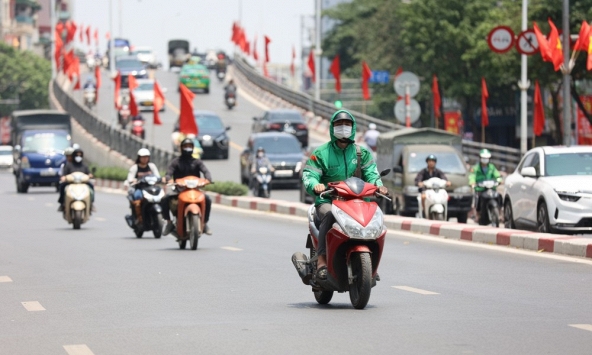 Tin mới nhất về đợt nắng nóng kéo dài nhiều ngày ở miền Bắc: Bao giờ chấm dứt?