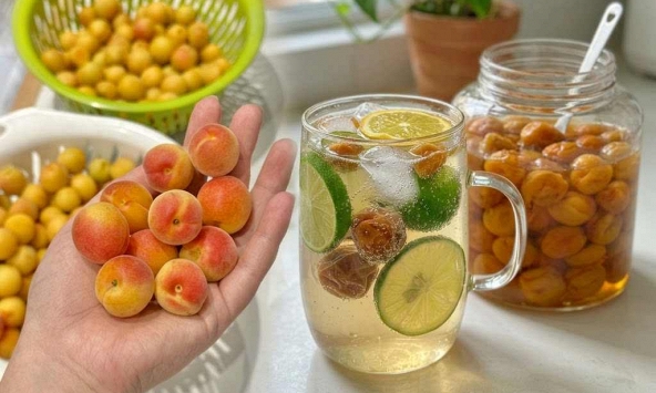 Mùa mơ thóc má đào gõ cửa: Tuyệt chiêu ngâm mơ bằng nồi cơm điện nhàn tênh, vị ngọt lịm tim, hè này tha hồ giải khát!