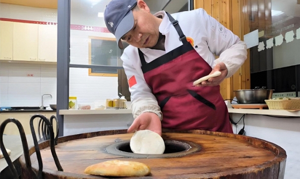 Phát hiện người đàn ông lãi hơn 115 triệu đồng/tháng, sở hữu 7 căn nhà nhờ bán loại bánh giá 11.000 đồng/cái