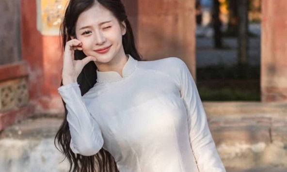 Hóa thân thành nàng thơ Việt, thiếu nữ Myanmar 'đốn tim' cộng đồng mạng