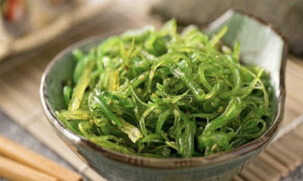 Không phải cứ gắn mác healthy là an toàn: Cẩn trọng với những món ăn có thể gây hại tuyến giáp