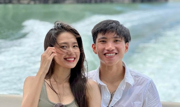 Doãn Hải My chăm sóc từng đầu ngón tay vì Đoàn Văn Hậu