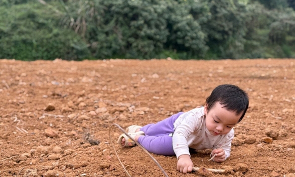 Theo quan niệm dân gian, 1 em bé nghịch ngợm sẽ có số mệnh ra sao?