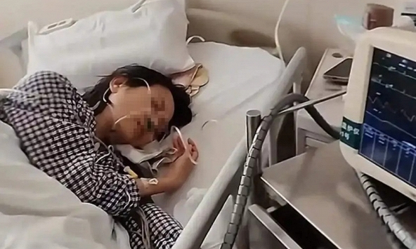 1 nữ diễn viên 27 tuổi bị viêm thận nặng, phải nhập viện cấp cứu vì thói quen nhiều người mắc hàng ngày