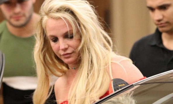 Britney Spears mắc chứng rối loạn lưỡng cực, vào trại cai nghiện do lạm dụng chất kích thích