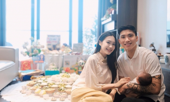 Chuyện chàng cầu thủ vợ con đề huề vẫn nhắn tin 'ỡm ờ': Tôi sẽ dạy con trai trước khi làm việc gì hãy cân nhắc cái giá phải trả