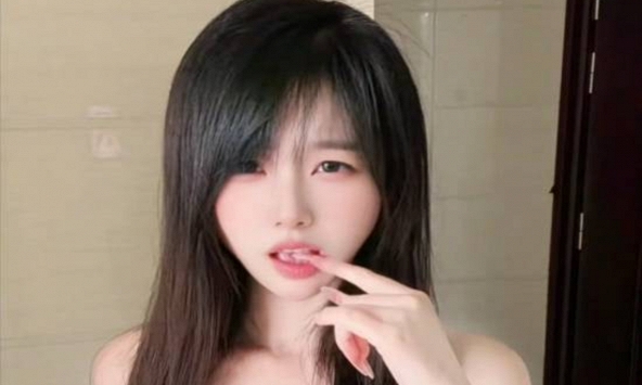 Ngẫu hứng trổ tài vũ đạo, nữ diễn viên xinh đẹp của Black Myth: Wukong khiến tất cả 'đứng hình'