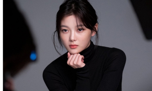 Uất ức thay cho Kim Yoo Jung: Bao nhiêu công sức tan thành mây khói, đọc tin mà tưởng Cá tháng 4