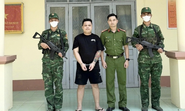 Bắt giữ Nông Văn Huân SN 1992 tại cửa khẩu