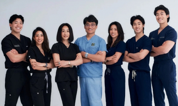 Bí mật của gia đình có 'DND nha sĩ' lạ lùng đang gây sốt MXH