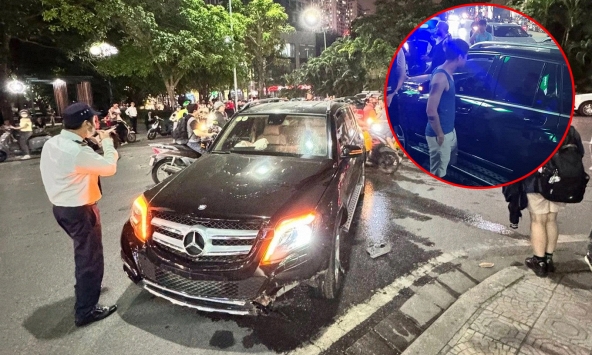 Hiện trường vụ Mercedes đâm liên hoàn trong khu đô thị cao cấp ở Hà Nội, danh tính tài xế