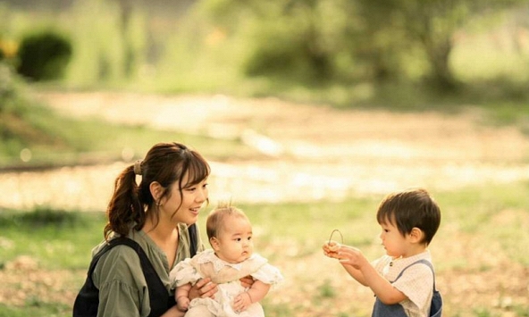 Từ ngày có con, tôi từ bỏ việc trách móc và oán hận bố mẹ mình