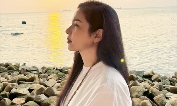 Đệ nhất mỹ nhân Việt Trinh ở tuổi 54: 'Nhiều người bảo Trinh sao giờ mập thù lù, kêu Trinh nói xạo'