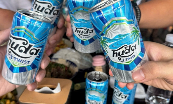 Huda Ice Twist phiên bản lon trendy 250ml: 'Trải nghiệm đã' với giá bình dân, uống tới đâu lạnh sâu tới đó, liệu phải 'át chủ bài' như lời đồn?