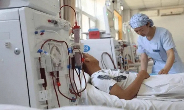 Ngày càng nhiều người tử vong vì suy thận, bác sĩ nhắc: Buổi tối thường xuyên làm 3 việc này, thận xuống cấp cực nhanh