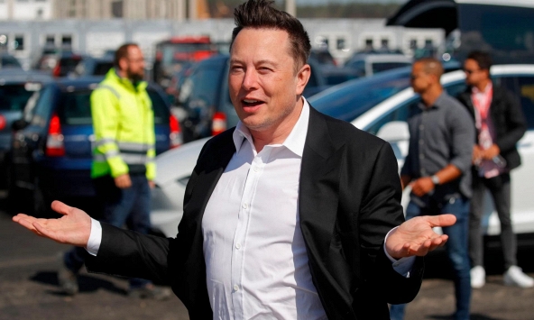 Phát hiện 'tỷ phú Elon Musk' nhắn tin, ngỏ ý hỗ trợ tiền đến rất nhiều người: Ai nhận được hãy chú ý