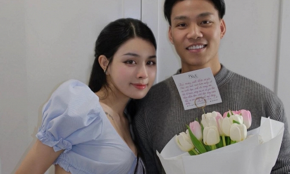 Quá khứ của Trần Bích Hạnh - vợ sắp cưới cầu thủ Văn Thanh