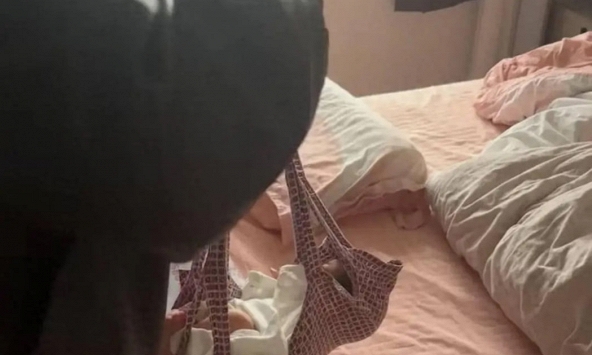 Trung Quốc: Bé sơ sinh 4 ngày tuổi bị ngã và quả cân rơi trúng khi cân tại cơ sở y tế