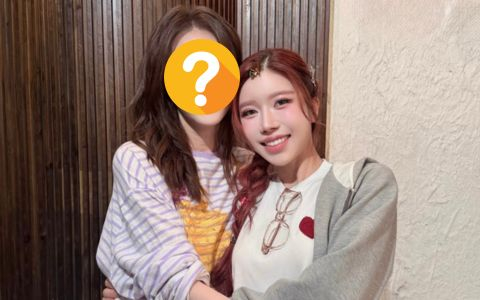 Chỉ 1 bức ảnh “chụp cùng chị gái xinh đẹp”, cả cộng đồng mạng Trung - Việt gọi Trang Pháp là sứ giả hòa bình 