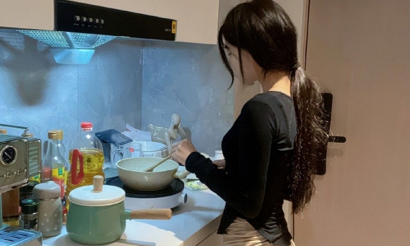 Nấu ăn ở nhà nhưng làm 5 việc sau còn hại hơn gọi đồ ăn sẵn, dễ gây ung thư: Rất nhiều gia đình làm mỗi ngày!