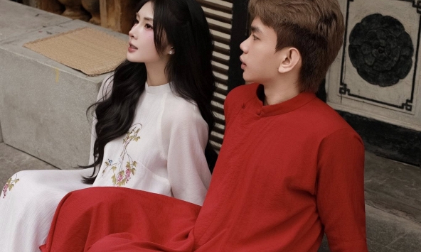 'Tình bể bình' với loạt ảnh tình cảm của Quỳnh Alee và Cá - cặp đôi đẹp nhất nhì làng esports Việt