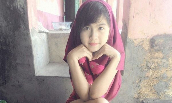 Cuộc sống hiện tại của hot girl chân khoèo đình đám: Đã chồng con, phản hồi khi bị nói “tàn tạ”