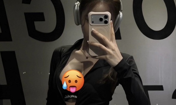 Hà Môi chẳng ngại 'var', thể hiện thái độ khi bị mỉa mai 'làm màu' ở phòng gym