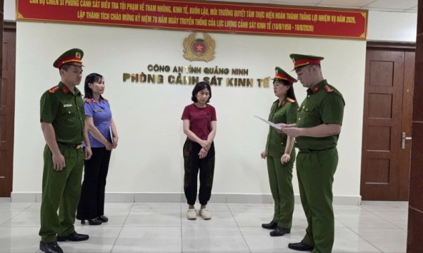 Thi hành lệnh bắt tạm giam chủ hộ kinh doanh Phạm Thị Quỳnh SN 1973