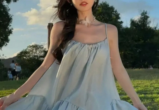 Livestream với mặt mộc, nữ streamer bị 'tổng tấn công' và màn đáp trả gay gắt