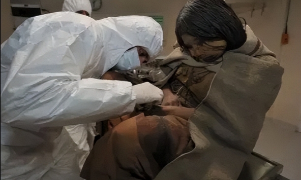 Cô bé 13 tuổi bị đóng băng hơn 500 năm, khi được phát hiện vẫn như đang ngủ: Bác sĩ nói cô bé rất nguy hiểm