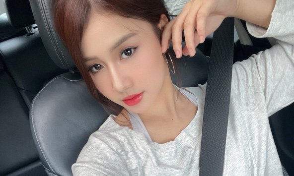 'Comeback' với bộ ảnh mới, Như Lê khiến người xem 'rụng rời' với nhan sắc thăng hạng