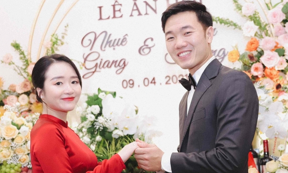 Lương Xuân Trường cưới nữ giám đốc vào tháng 6 này!