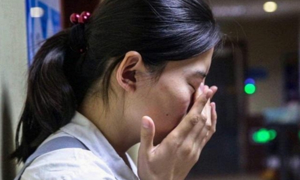 Xem hình ảnh một bác sĩ ở Hà Nội chia sẻ, có phụ huynh nào vẫn chủ quan: Con tôi còn nhỏ lắm không?