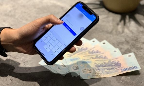 Hơn 1.300 người ở TP.HCM đồng loạt có thêm 5.000.000 đồng trong tài khoản, cơ quan chức năng thông báo: Có 1 đặc điểm chung