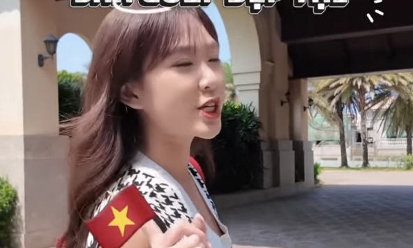 'Bỏ rơi' vợt Pickleball, Nàng Kim đổi 'vibe', tuyên bố chi 200 triệu để checkin sân golf