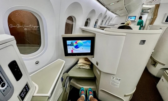 Hơn 500 lần bay hạng thương gia, vị khách tiết lộ những thứ thực sự đáng tiền mà nhiều người không biết