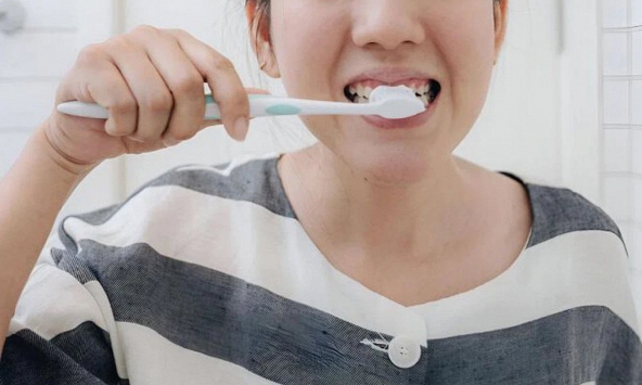 Lời khuyên cho các gia đình đang đánh răng bằng bàn chải điện