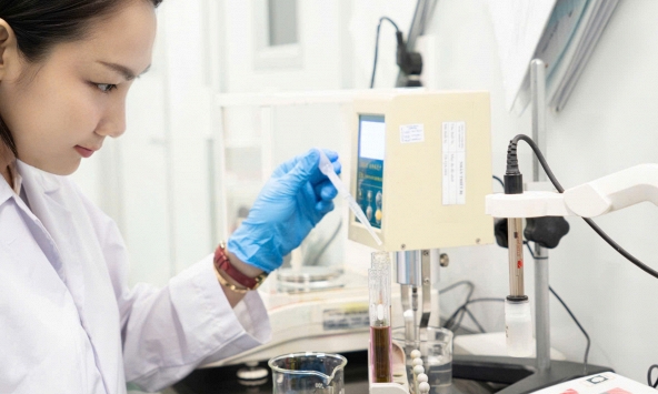 ThS. Vân Nguyễn: Từ phòng thí nghiệm đến khát vọng nâng tầm dược mỹ phẩm Việt