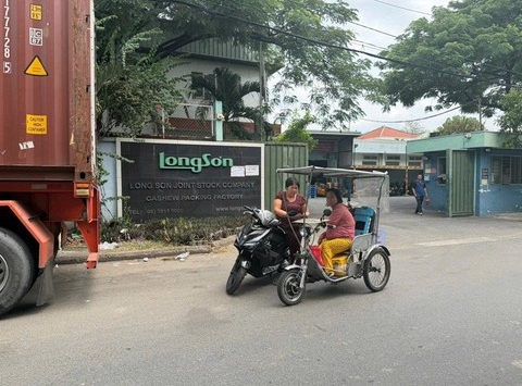 Bắt người phụ nữ thu mua vé số Nguyễn Thị Hồng Nhi