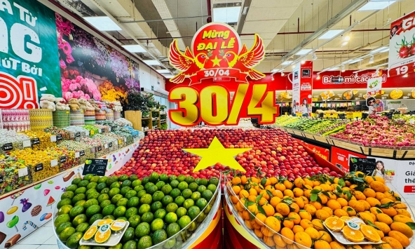 Thị trường bán lẻ TP.HCM tung khuyến mãi 'khủng' trước lễ 30/4–1/5