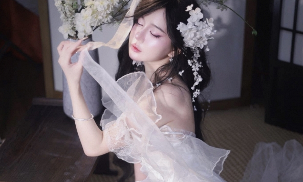 Nữ coser triệu view tung khoảnh khắc hóa tiên cá cực phẩm, lời tuyên bố lém lỉnh mới gây sốc!