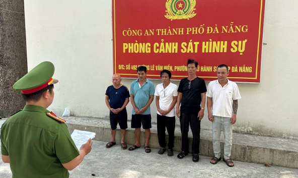 Bắt khẩn cấp Nguyễn Anh Tuấn SN 1970 và 4 người khác