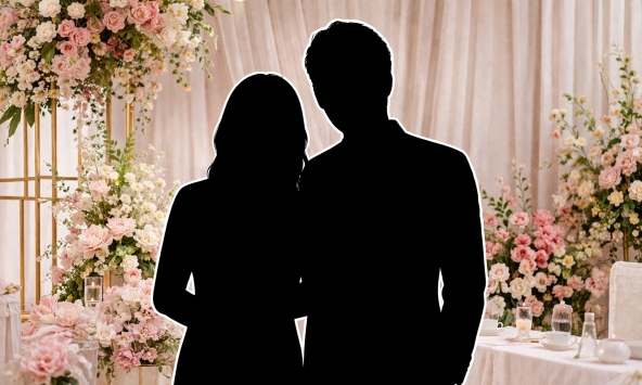 Rộ ảnh cặp đôi Vbiz lén tổ chức đám cưới?