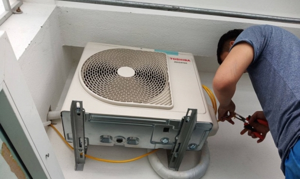 Cục nóng điều hòa kêu to khi chạy có sao không? Nhà sản xuất đưa đáp án