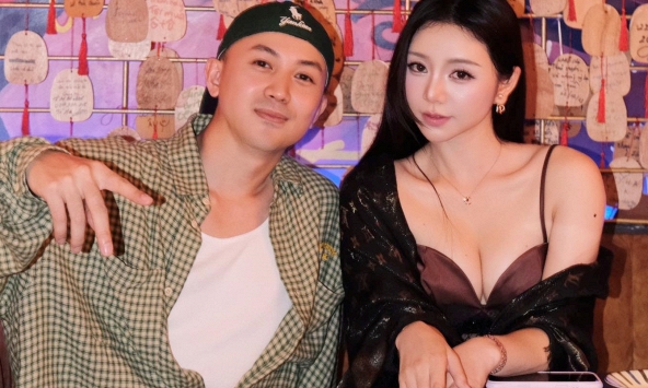 Ngượng đỏ cả mặt với Quỳnh Kool!