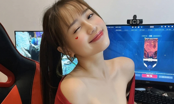 Khởi động mùa nghỉ lễ, Mai Linh Zuto lại 'chơi lớn' khiến anh em game thủ 'gục ngã'