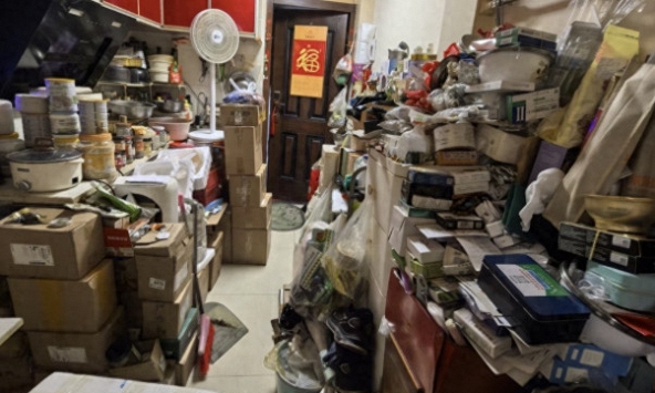 Ngừng tích trữ 9 món đồ này: Nhà tôi sạch như khách sạn, dọn dẹp mất đúng 5 phút